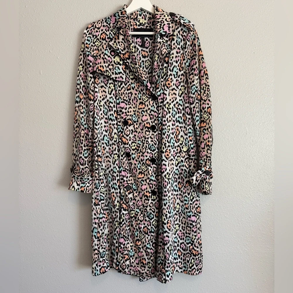 BCBGMaxAzria make statement